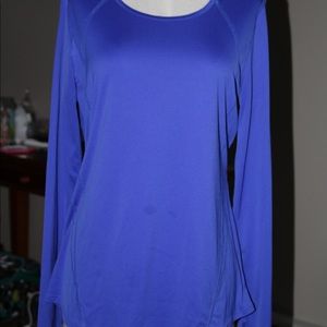 GapFit workout type shirt.